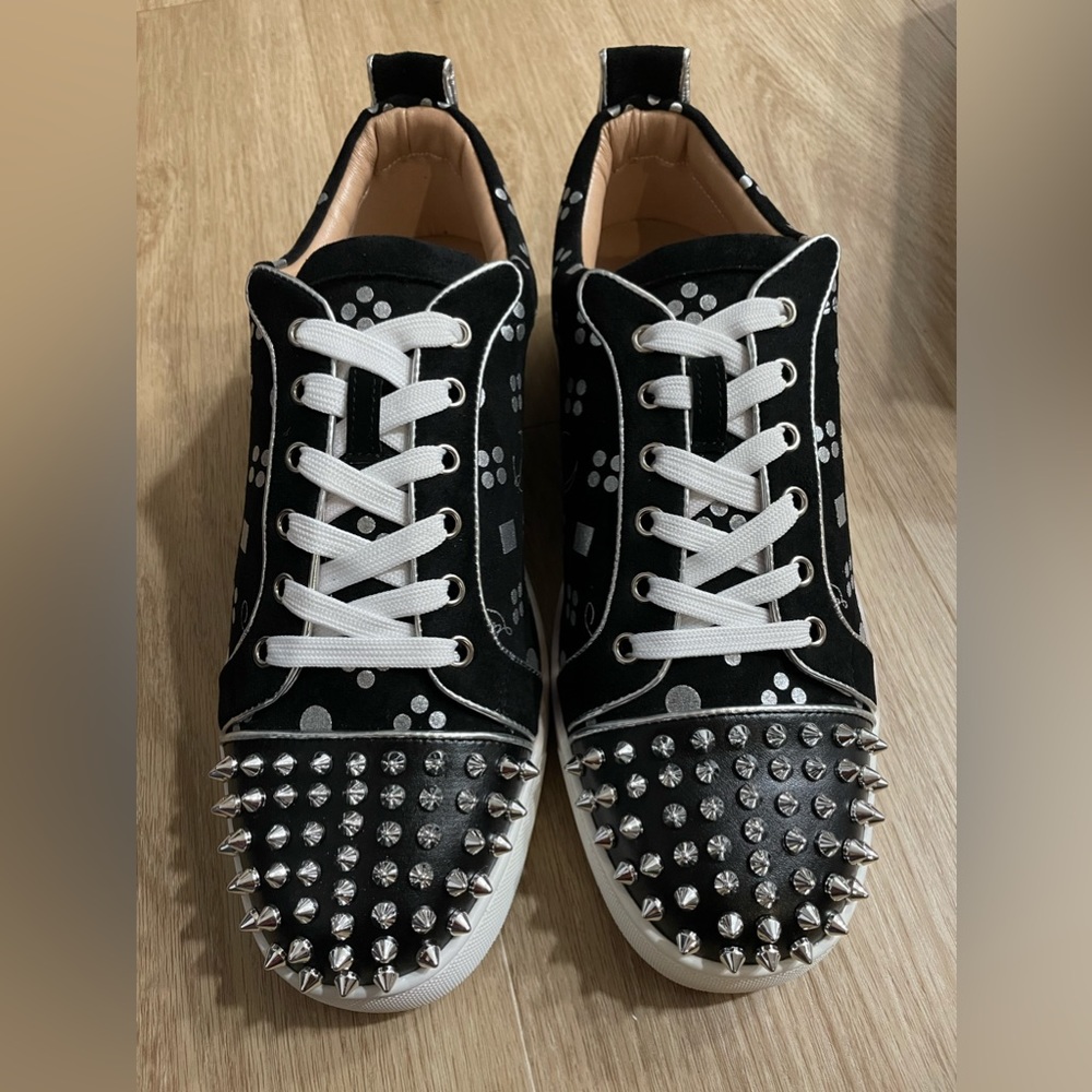 CHRISTIAN LOUBOUTIN SPIKE LOW TOP SNEAKERS